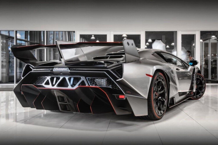 1 trong 3 chiếc Lamborghini Veneno được rao bán với giá 9,4 triệu USD - Ảnh 3