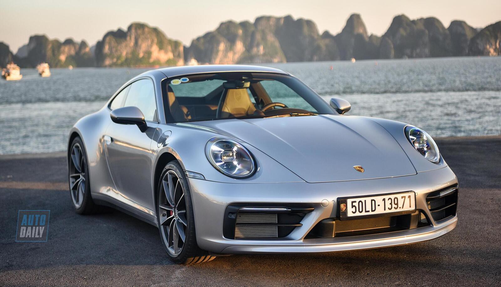 Ảnh chi tiết Porsche 911 Carrera S 2020 giá 9,6 tỷ đồng tại Việt Nam