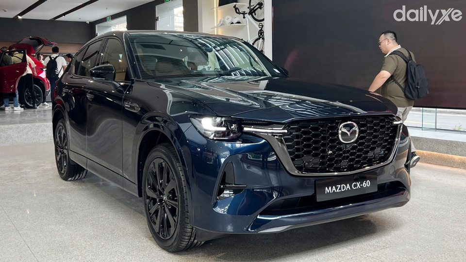 Lễ giới thiệu showroom chuẩn mới của Mazda tại Việt Nam