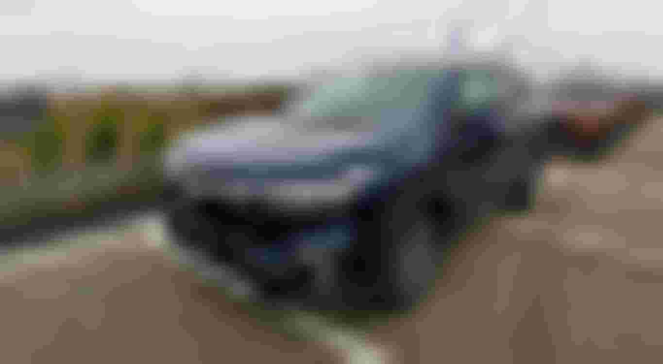 anh thuc te suzuki s-cross 2022 vua ra mat, doi thu cua kia seltos, toyota corolla cross