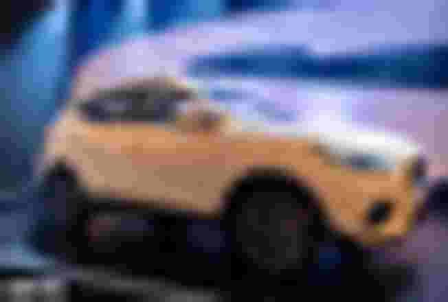 ap luc doanh so, mg zs ha gia re ngang toyota vios so san