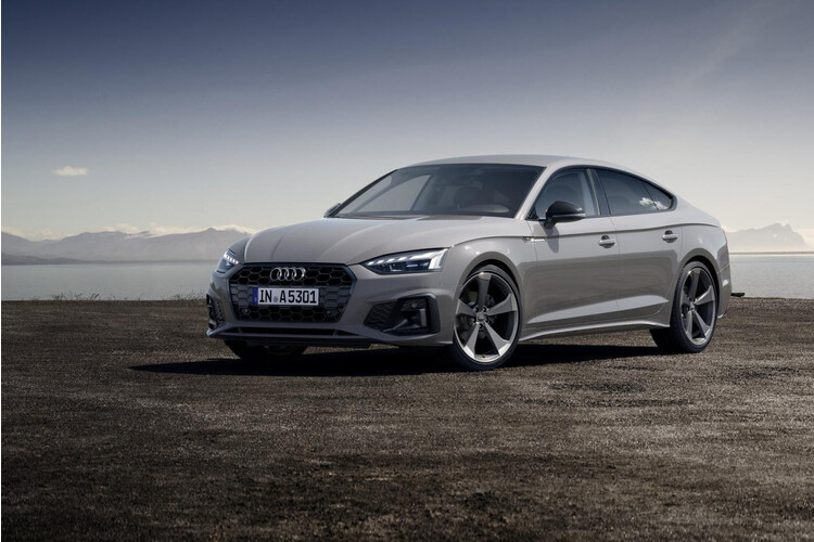 Audi-a5-2020-lo-dien-voi-luoi-tan-nhiet-hoan-toan-moi-phong-cach-audi-sport-quattro-1.jpg