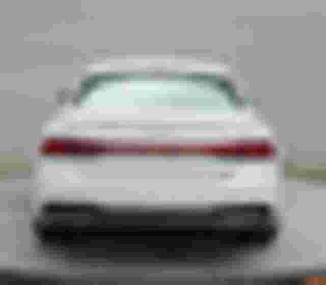 audi a7 phien ban dai hon lai co gia... re hon, nguyen nhan den tu dong co