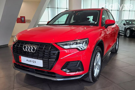 Audi Q3 35 TFSI (Máy xăng) Audi Q3 35 TFSI (Máy xăng)