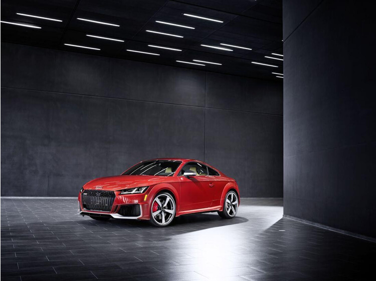 audi tt rs 2022 them ban gioi han 50 chiec: gia tu 1,8 ty dong, dai gia viet it nguoi me