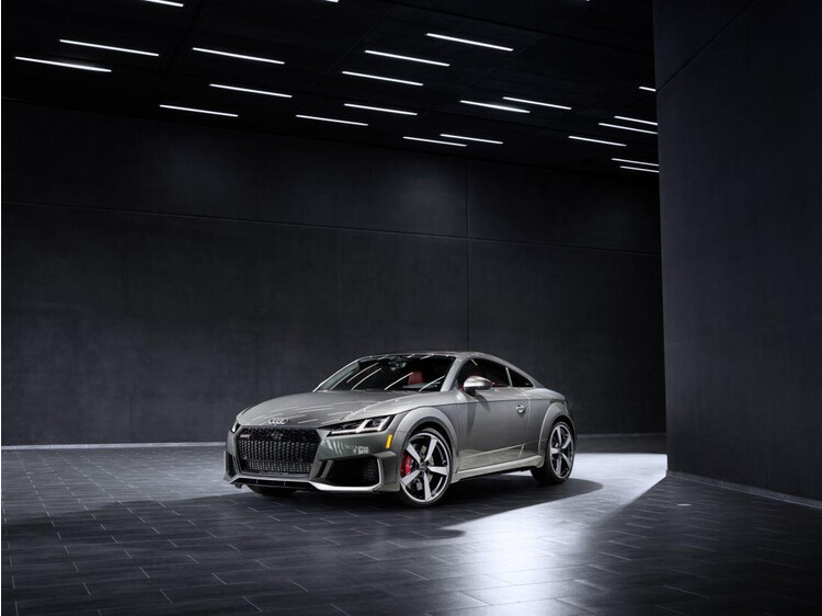 audi tt rs 2022 them ban gioi han 50 chiec: gia tu 1,8 ty dong, dai gia viet it nguoi me