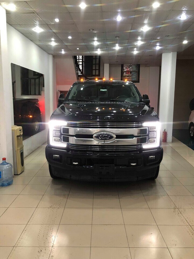ban-tai-khong-lo-ford-f-350-siêu nhiệm-lariat-hang-doc-lot-thom-trong-garage-cua-dai-gia-ha-noi-1.jpg ban-tai-khong-lo-ford-f-350-siêu nhiệm-lariat-hang-doc-lot-thom-trong-garage-cua-dai-gia-ha-noi-1.jpg