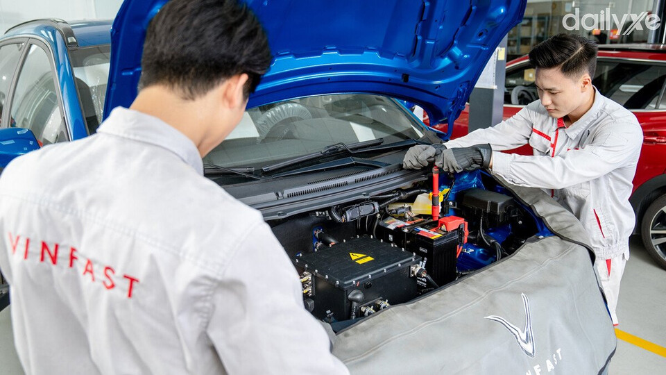 Bảo dưỡng ô tô điện ít tốn kém hơn xe động cơ đốt