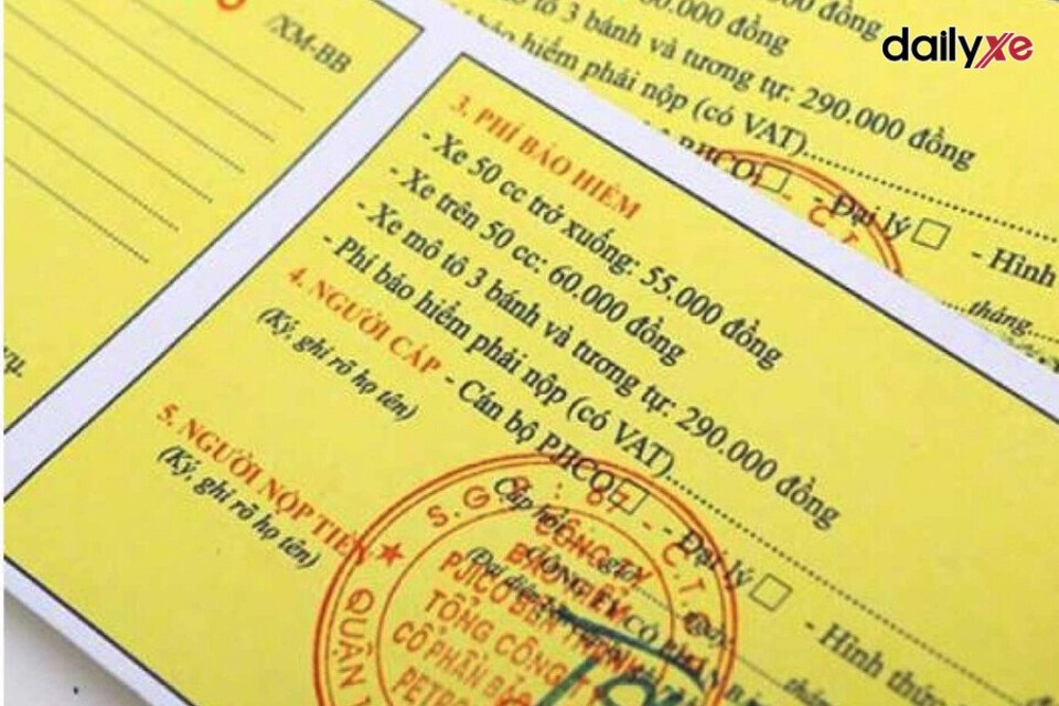 Khi tham gia giao thông phải mang theo bảo hiểm xe máy
