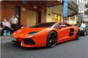 Bắt gặp Ngôi sao màn ảnh Lamborghini Aventador tại TP.Hồ Chí Minh