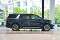 Bị 'cà khịa' kể từ khi ra mắt, cuối cùng Kia Carnival 2022 cũng được trang bị logo mới