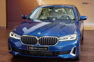BMW 520i Luxury (Máy xăng)