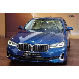 BMW 520i Luxury (Máy xăng)