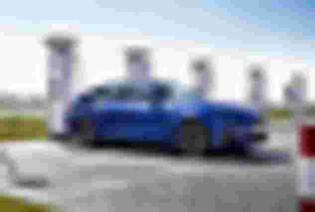 bmw khong san long cam ket chi ban xe dien tu nam 2040 tro di vi ly do nay