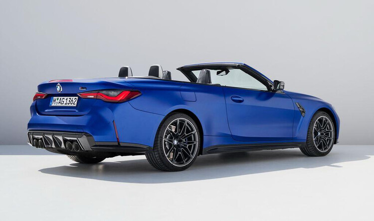 bmw-m4-tranh-mui-ra-mat-xe-the-thao-mui-tran-thuc-thu-gia-tu-1-98-ty-vnd bmw-m4-tranh-mui-ra-mat-xe-the-thao-mui-tran-thuc-thu-gia-tu-1-98-ty-vnd
