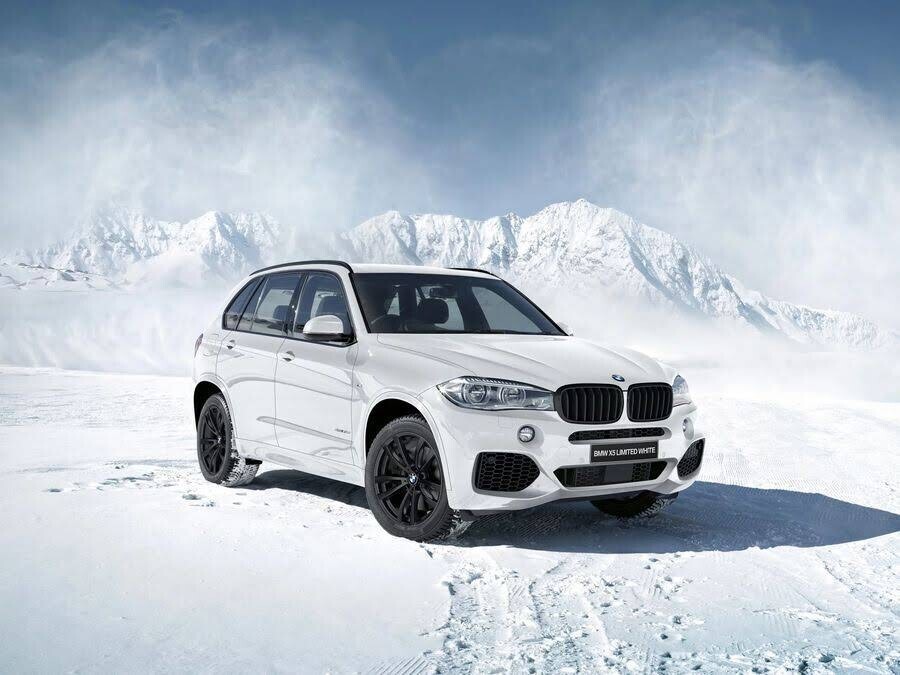 BMW Nhật Bản tiễn X5 tiền nhiệm bằng một cặp đôi bản giới hạn độc đáo - Hình 1