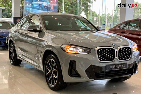 BMW X4 xDrive20i M Sport (Máy xăng) BMW X4 xDrive20i M Sport (Máy xăng)