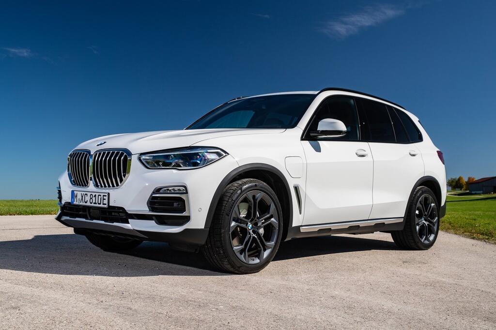 BMW X7 giá từ 63 tỉ đồng tại Việt Nam trang bị gì