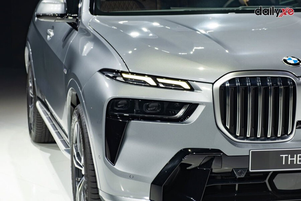 Cụm đèn pha công nghệ LED