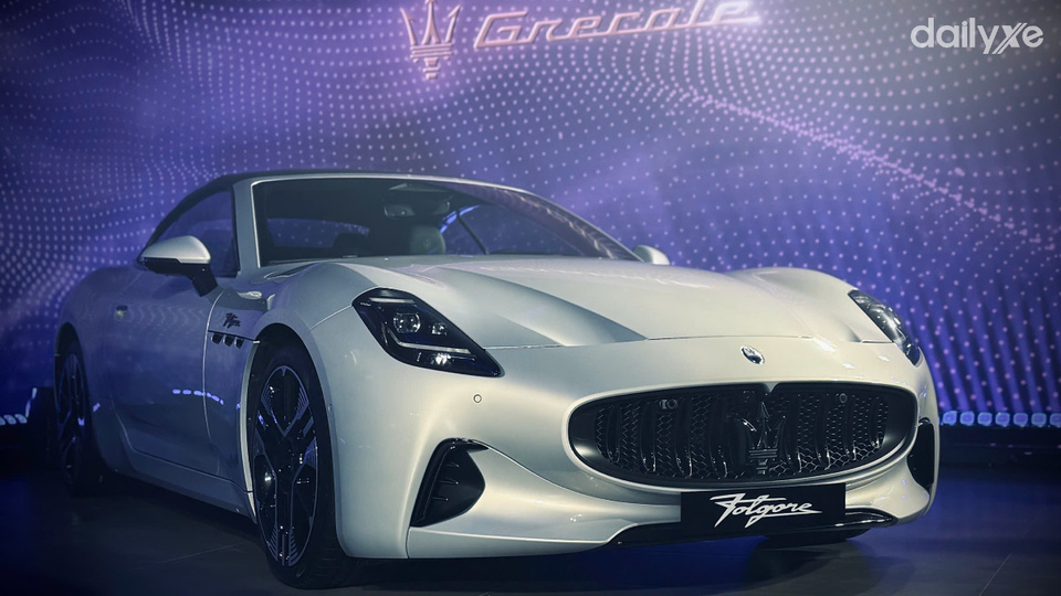 Mẫu mui trần thuần điện đầu tiên trong phân khúc xe sang toàn cầu