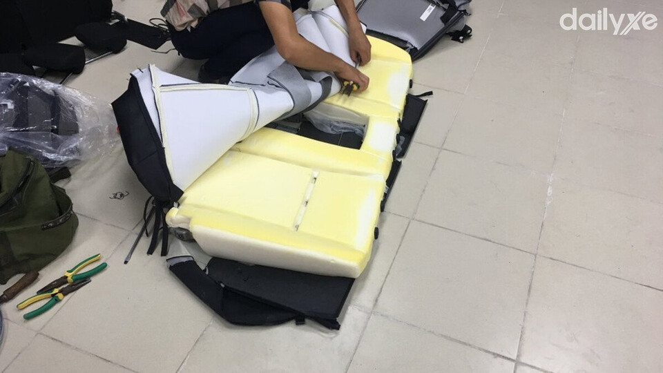 Tháo bộ nỉ zin ghế