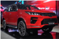 'Bóc tem' thực tế Toyota Fortuner GR Sport 2021 vừa ra mắt