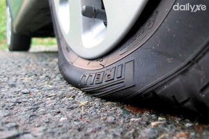 Cách nhận biết lốp xe ô tô non hơi tránh tai nạn nguy hiểm