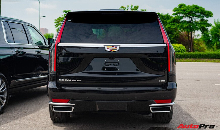 Cadillac-Escalade-ESV-gia-gan-12-ty-dong-suv-full-size-hang-sang-cho-nha-giau-viet Cadillac-Escalade-ESV-gia-gan-12-ty-dong-suv-full-size-hang-sang-cho-nha-giau-viet