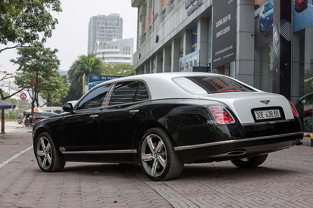 Siêu xe Bentley Mulsanne EWD gần 50 tỷ vừa về tay chủ nhân người Việt