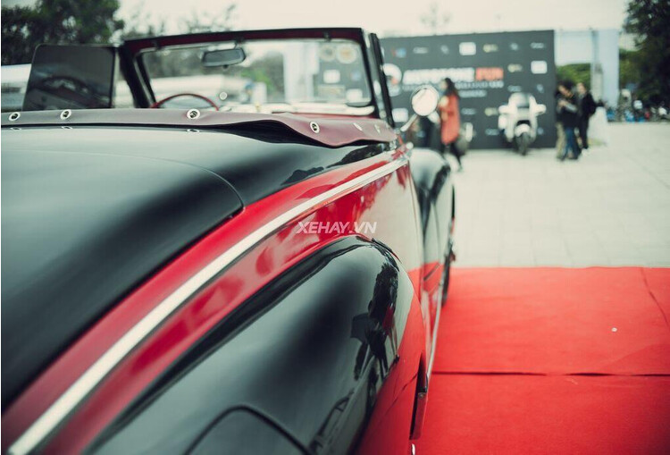 Khép kín "đồ cổ" Peugeot 203 Convertible tại Ngày hội đam mê môtô - Ảnh 8 Khép kín "đồ cổ" Peugeot 203 Convertible tại Ngày hội đam mê môtô - Ảnh 8