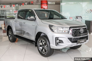 Cận cảnh Toyota Hilux L-Edition 2.4L AT 4×4 mới tại Malaysia