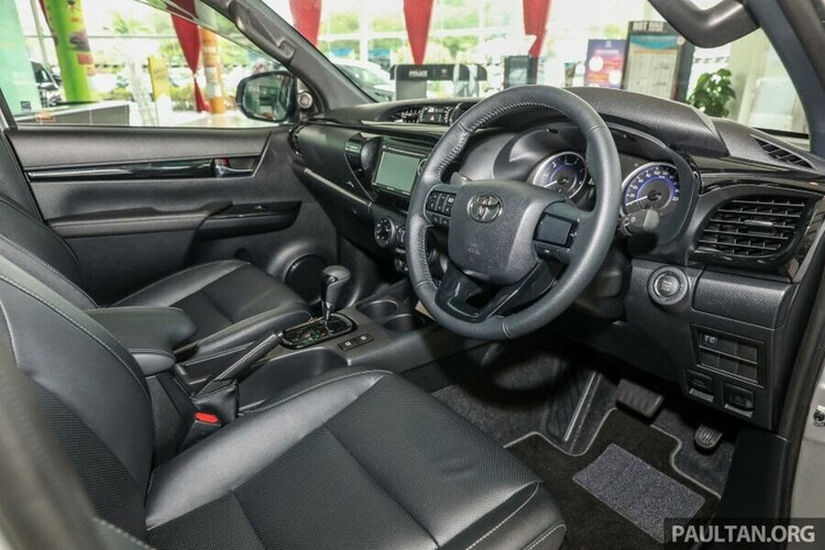 Cận cảnh Toyota Hilux L-Edition 2.4L AT 4×4 mới tại Malaysia - Hình 4 Cận cảnh Toyota Hilux L-Edition 2.4L AT 4×4 mới tại Malaysia - Hình 4