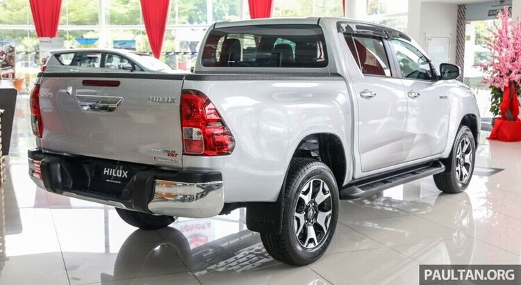 Cận cảnh Toyota Hilux L-Edition 2.4L AT 4×4 mới tại Malaysia - Hình 6 Cận cảnh Toyota Hilux L-Edition 2.4L AT 4×4 mới tại Malaysia - Hình 6