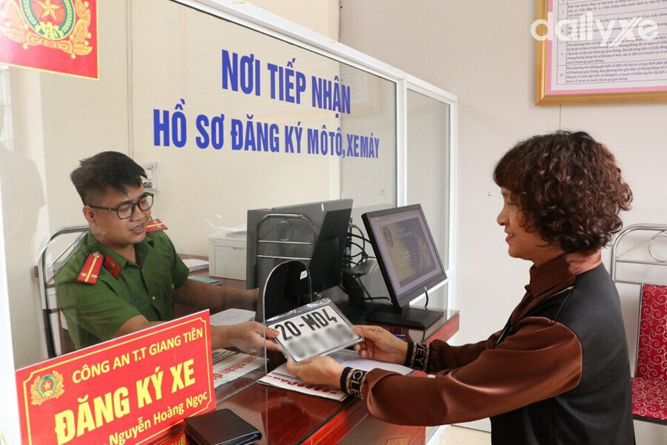 Cấp lại biển số xe