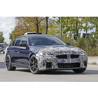 "Chạm mặt" BMW M5 facelift chạy thử nghiệm trên đường phố