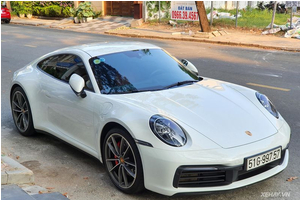 Chạm mặt xế yêu Porsche 911 Carrera S của doanh nhân Nguyễn Quốc Cường trên phố Sài Gòn