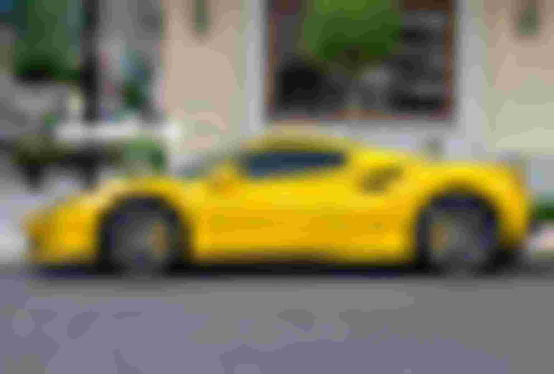 chan guong ‘zin’, chu ferrari f8 spider do novitec lam moi voi cap guong hon 200 trieu