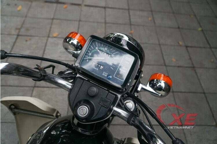 chat-lu-honda-cd-23-nam-tuoi-moi-chay-200-km-gia-220-trieu chat-lu-honda-cd-23-nam-tuoi-moi-chay-200-km-gia-220-trieu
