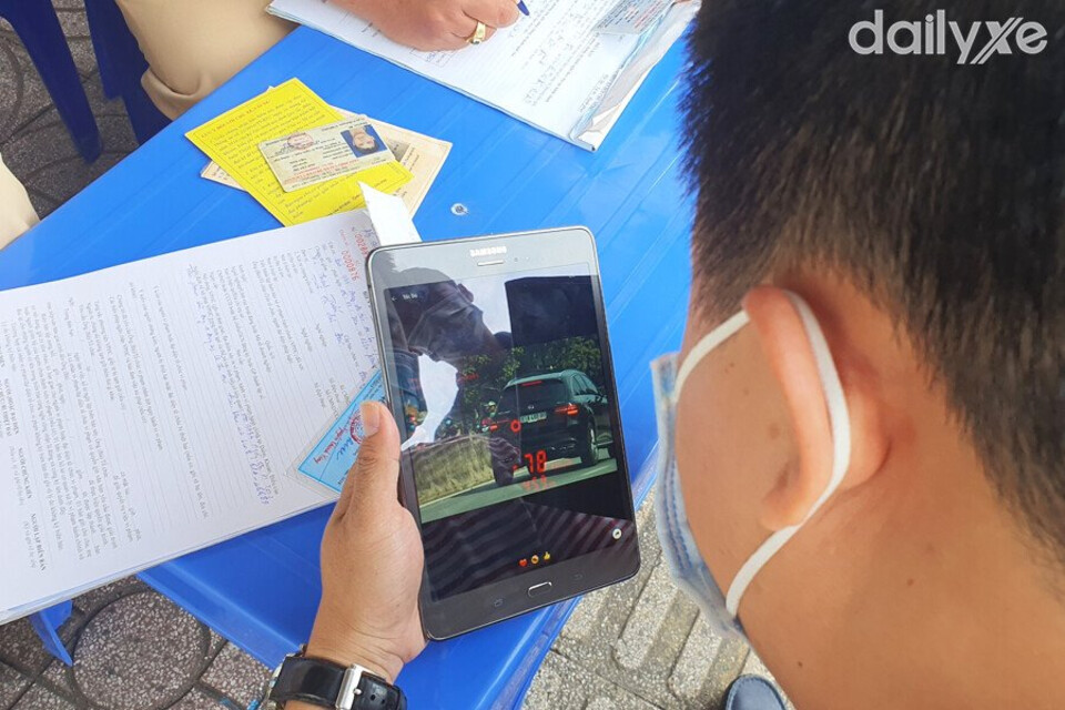 Mức phạt xe ô tô chạy quá tốc độ