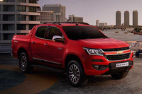 Chevrolet Colorado 2.5L 4x4 AT High Country (Máy dầu)