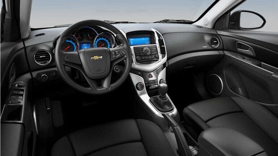 Khám phá ngay thiết kế nội thất sang trọng và tinh tế của Chevrolet Cruze