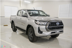 Chi tiết Toyota Hilux 2020 giá 628-913 triệu đồng