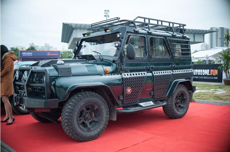 Chi tiết UAZ Hunter hầm hố phong cách quân đội - Hình 16 Chi tiết UAZ Hunter hầm hố phong cách quân đội - Hình 16