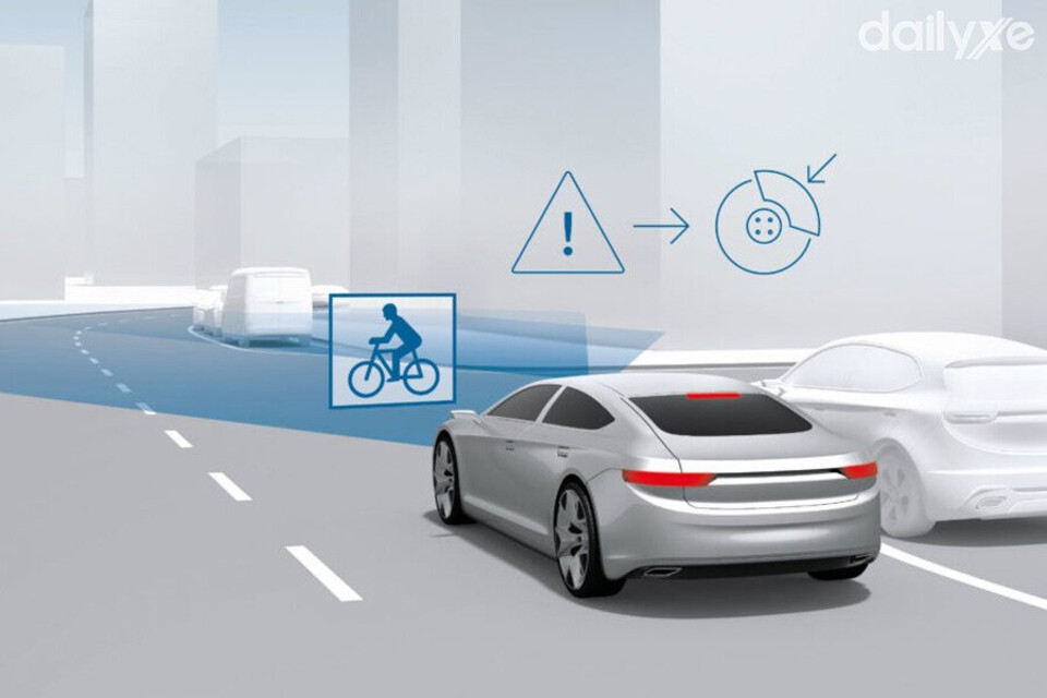 Hệ thống phanh giảm thiểu va chạm CMBS mang đến nhiều lợi ích cho người dùng