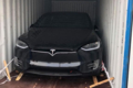 Đại gia Đỗ Bình Dương - chồng siêu mẫu Ngọc Thạch tậu Tesla Model X P100D