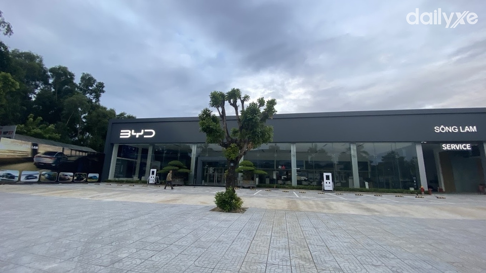 Showroom BYD Sông Lam