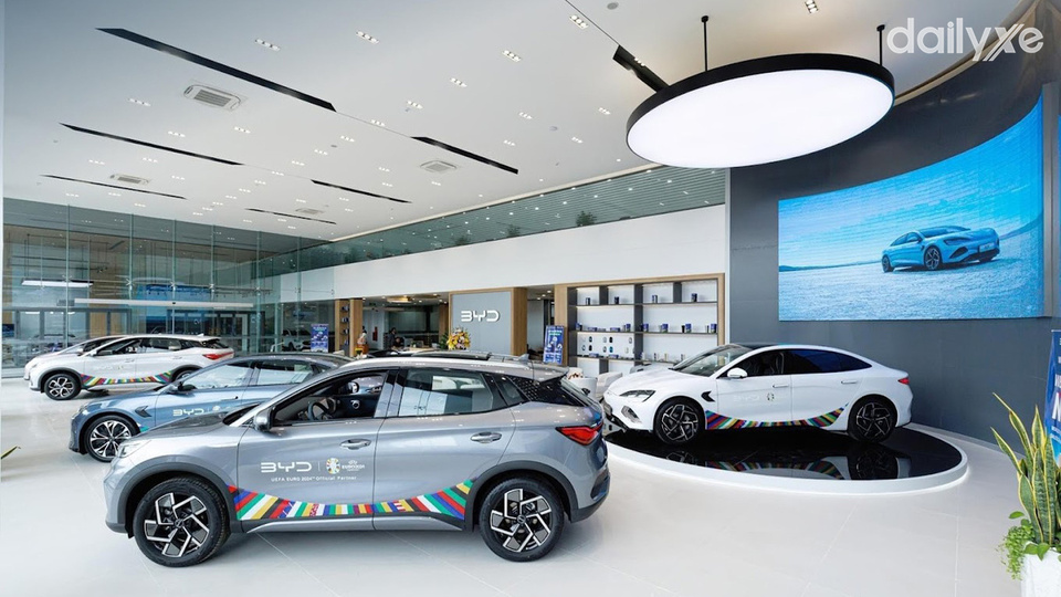 Không gian phòng trưng bày xe tại BYD Sông Lam