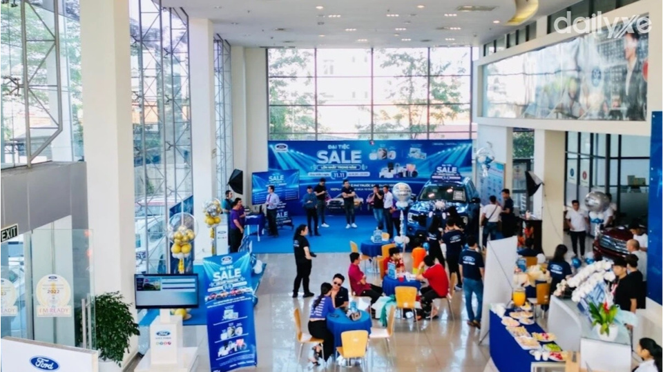 Phòng trưng bày của showroom City Ford