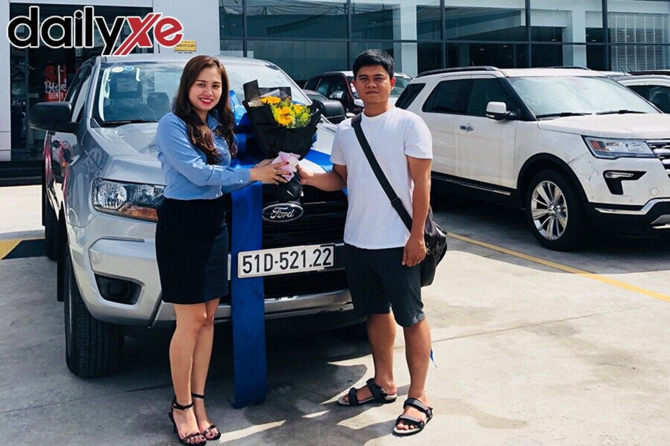 Lễ bàn gia xe cho khách hàng - Hình 3