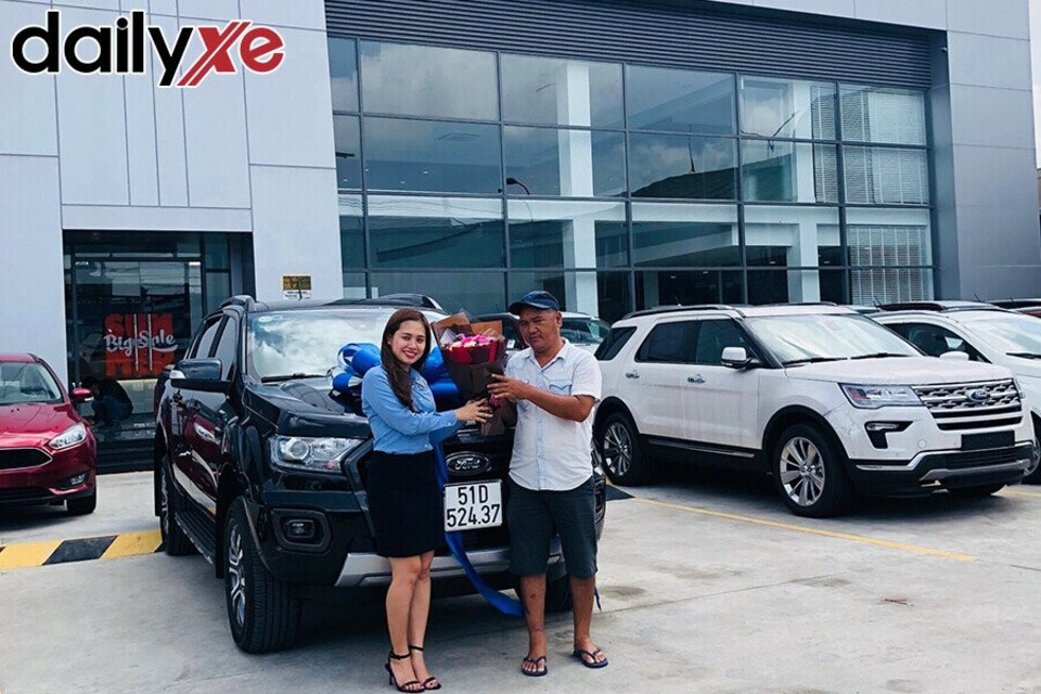 Lễ bàn gia xe cho khách hàng - Hình 1